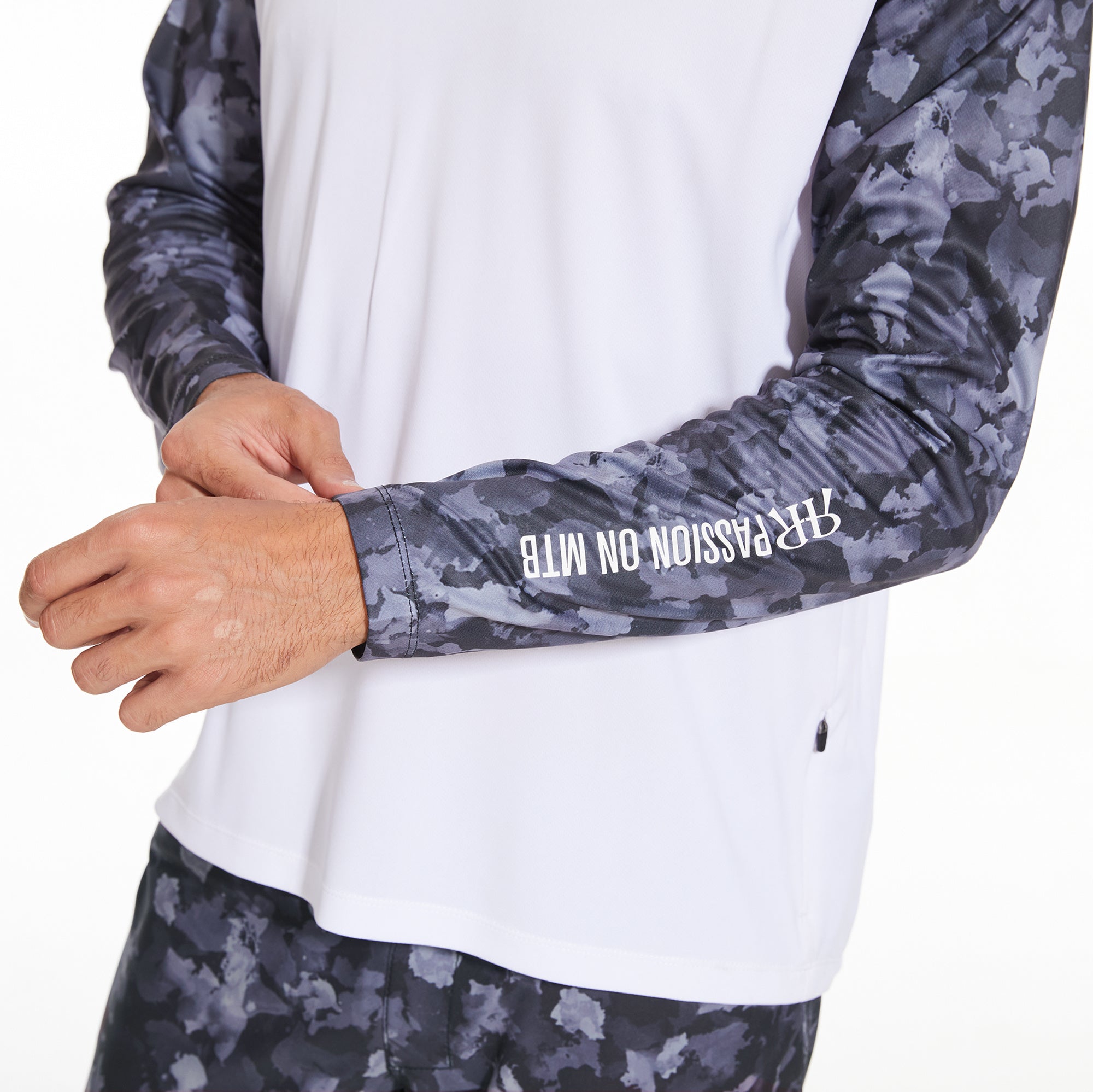 MTB Downhill Pants and Jersey - Camo