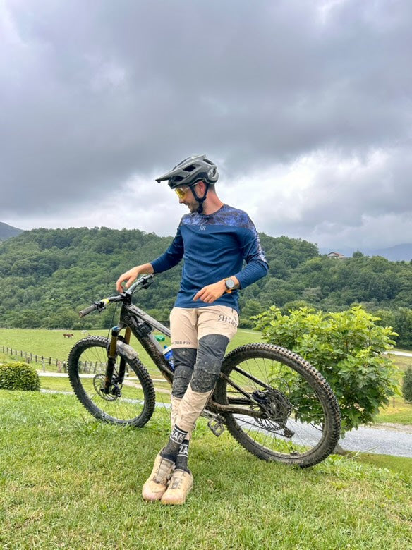 MTB-Downhill-Hose Schwarz